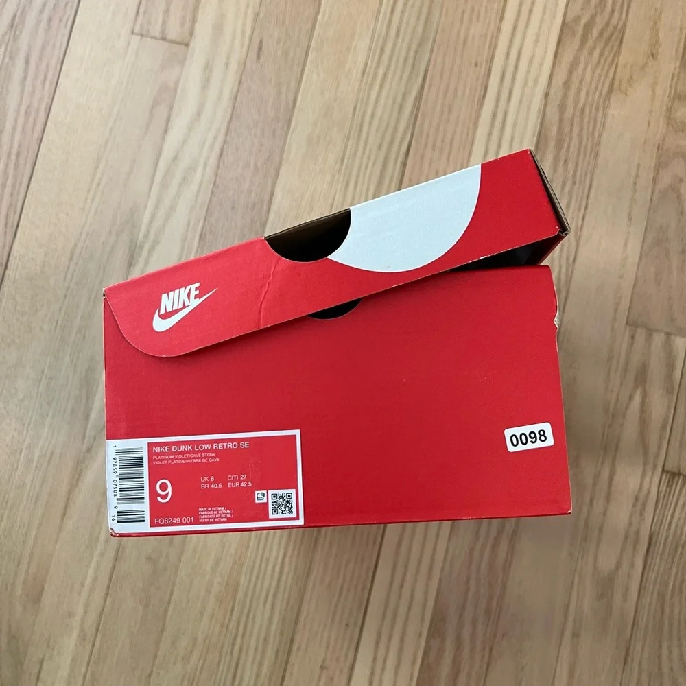 SOLD!!Nike Dunk Low Retro SE Leather/Suede - Picture 5 of 5